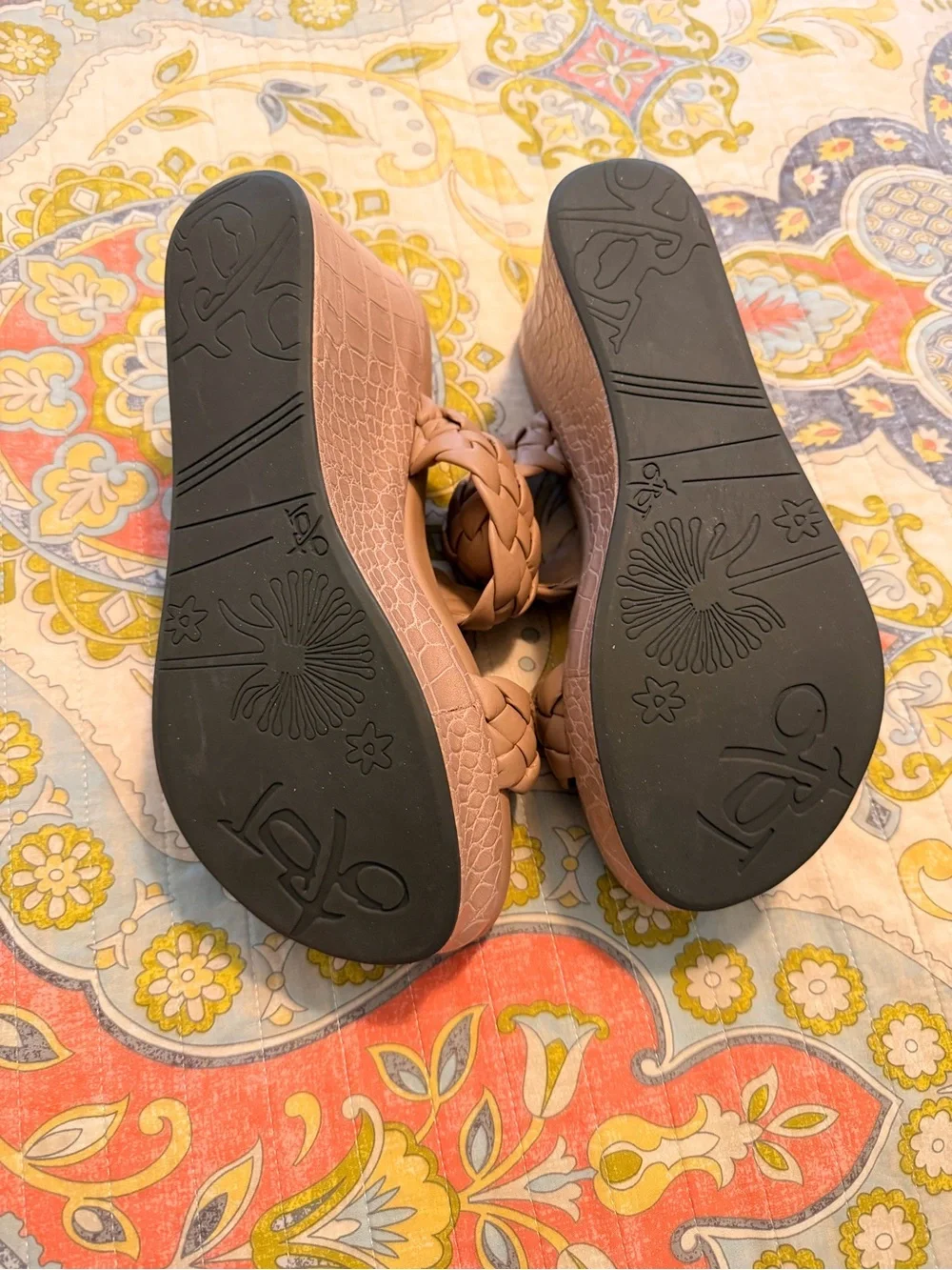 OTBT platform wedge sandal
